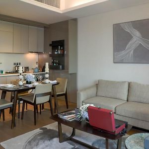 Oakwood Makati Avenue